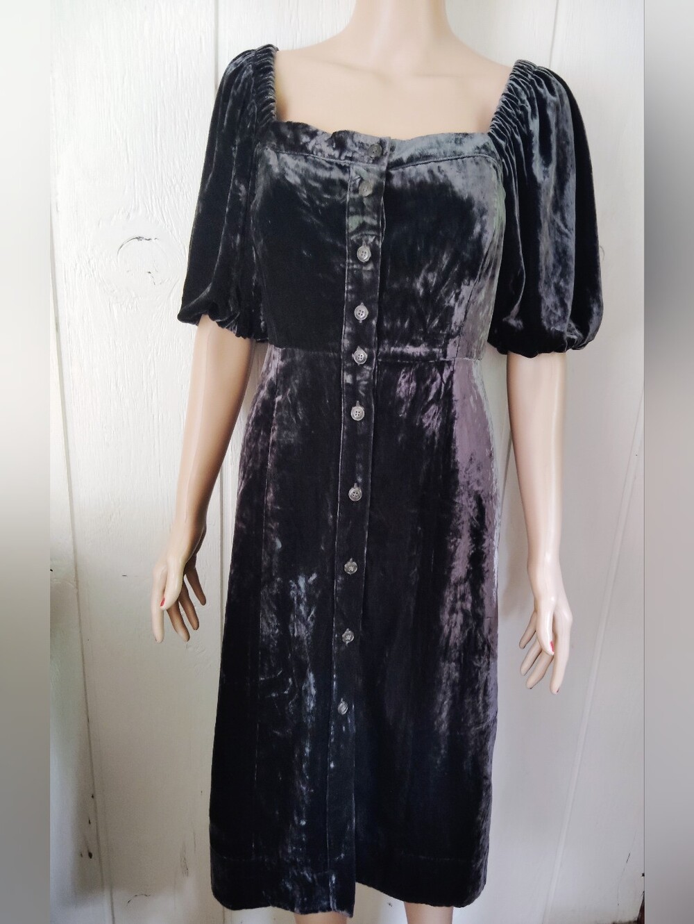 NWT!! J. Crew Black Velvet Puff-Sleeve Midi Dress. Size 4